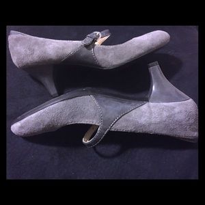 Naturalizer N5 Comfort "Driven" size 8M Gray Pumps