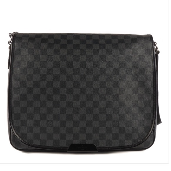 LOUIS VUITTON Damier Graphite Daniel GM