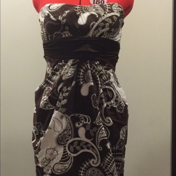Speechless white and brown paisley dress w/pockets