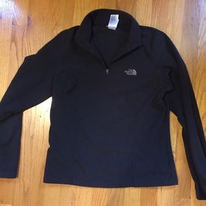 North Face half zip pullover size medium
