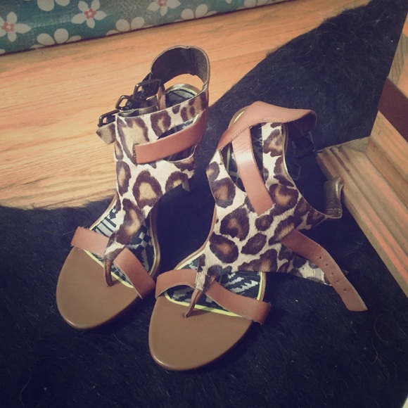 Sam Edelman Shoes - Sam Edelman leopard heels- Lucia