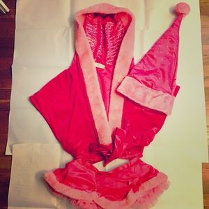 Victoria's Secret Santa Set (new)