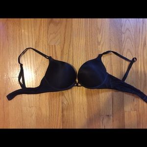 Victorias Secret bombshell bra size 34B