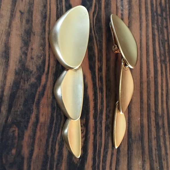 Xeja - Vintage Designer Signed Clip On Earrings - Picture 2 of 4