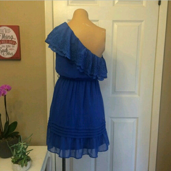 one-shoulder dress - Picture 3 of 4
