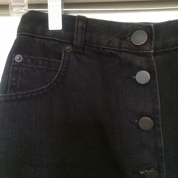 Black denim mini skirt - Picture 4 of 7