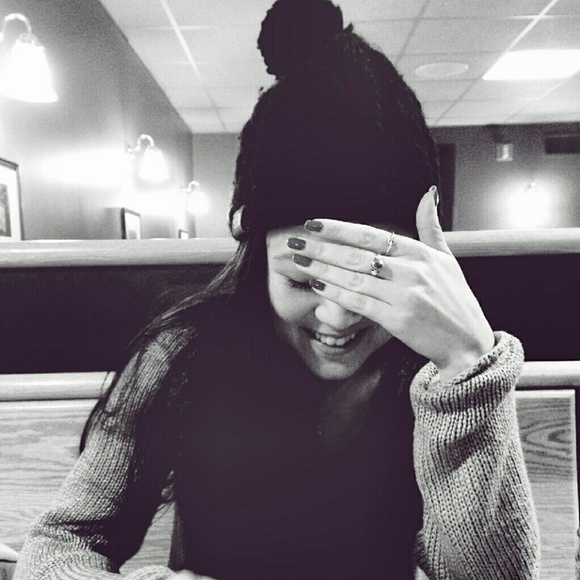 Meet your Posher, Ally