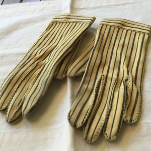 Vintage HERMES cotton wrist gloves 1950s