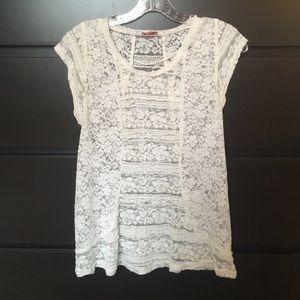 Adorable lace top!!