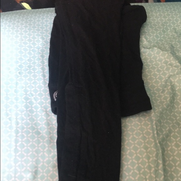 Black leggings.