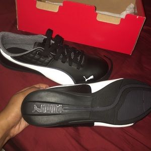 BRAND NEW PUMA SNEAKERS