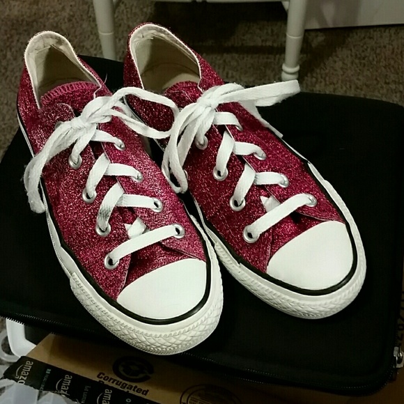 sparkle chucks