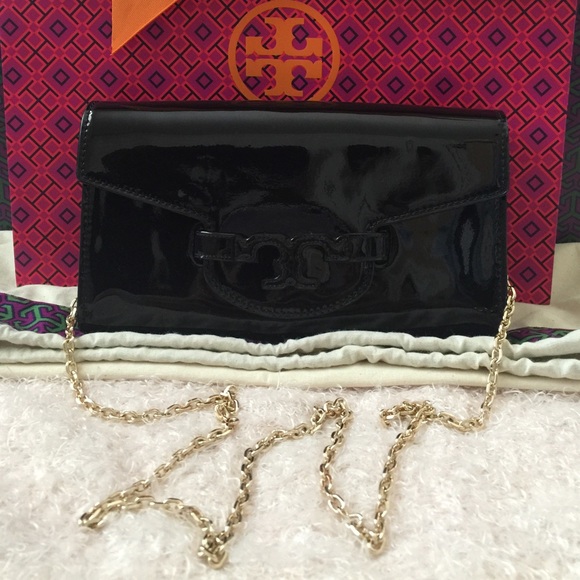 ❌SOLD❌TORY BURCH LENA MIRRORED METALLIC CLUTCH