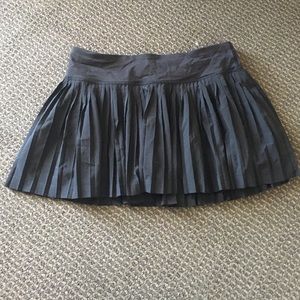 Lululemon pleat to street skirt II