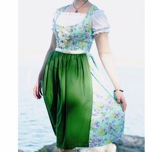 Floral dirndl