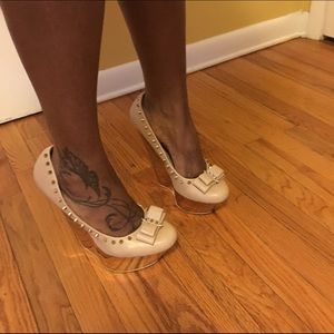 Sexy Taupe and Gold Wedges