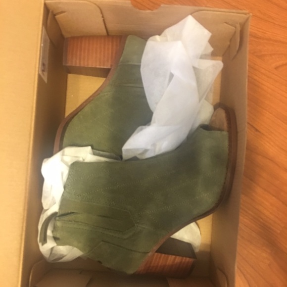 Toms- Majorca' Suede Bootie