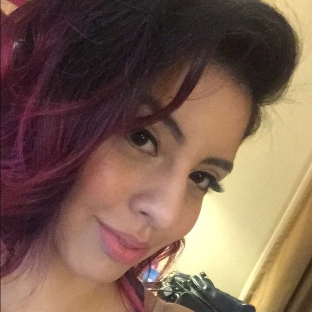 Meet your Posher, Suzy