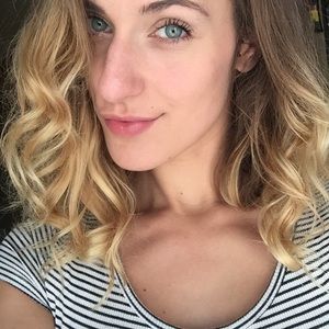 Meet your Posher, Whitney