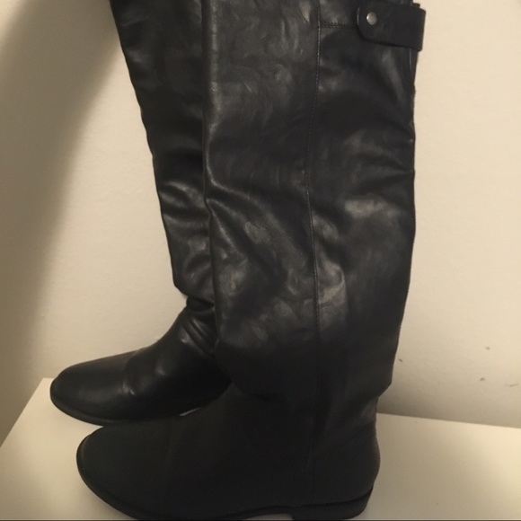 Under the knee boots