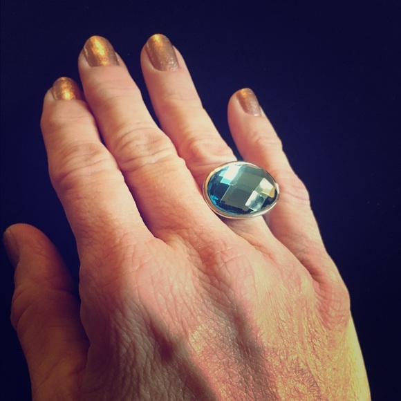 Lia Sophia Ring Sz 6