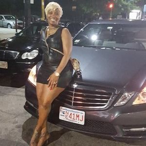 Meet your Posher, Renee