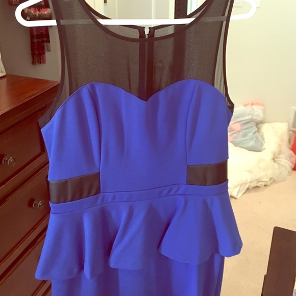 🚨Royal blue Kensie peplum dress
