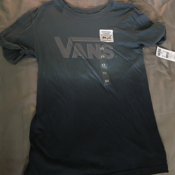 UNIQUE Vans Shirt