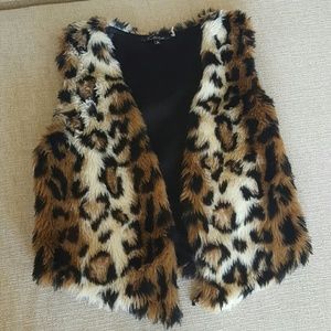 Leopard cropped vest
