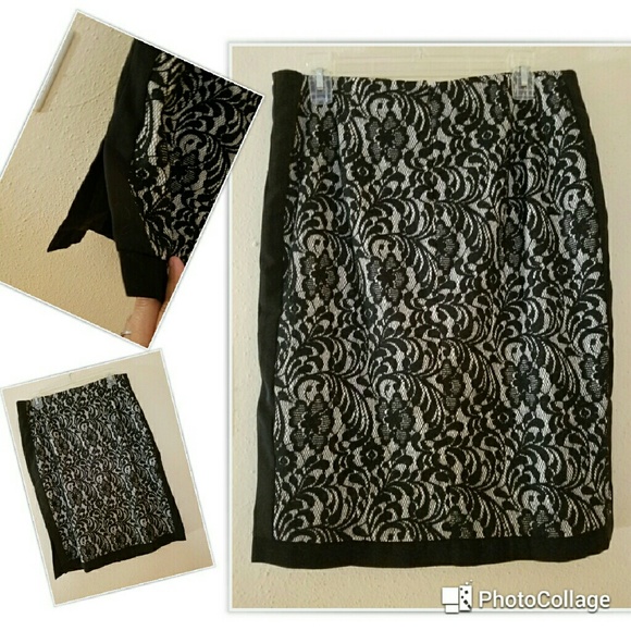 Reduced! Worthington 12 lace w balck trim