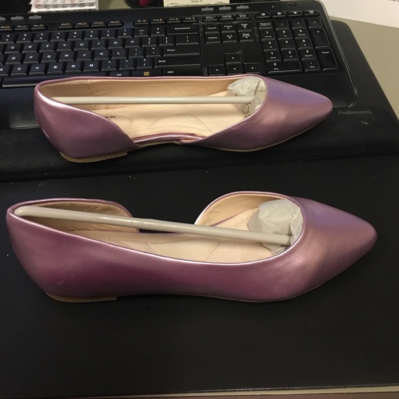 Cushion walk flats(never worn) - Picture 2 of 3