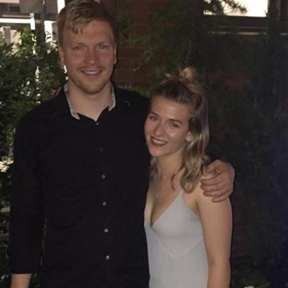 Meet your Posher, Alexandra