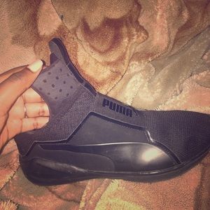 AUTHENTIC PUMA X KYLIE JENNER TRAINERS