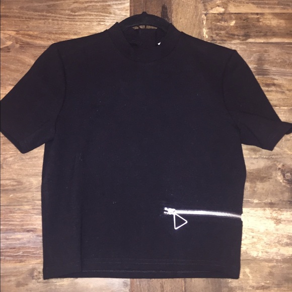 Crop top with zip detailing