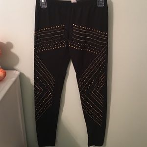 Black and gold leggings