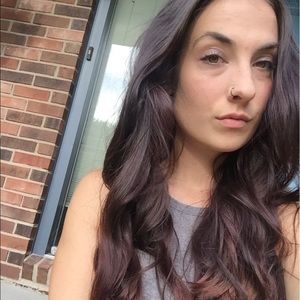 Meet your Posher, Olivia