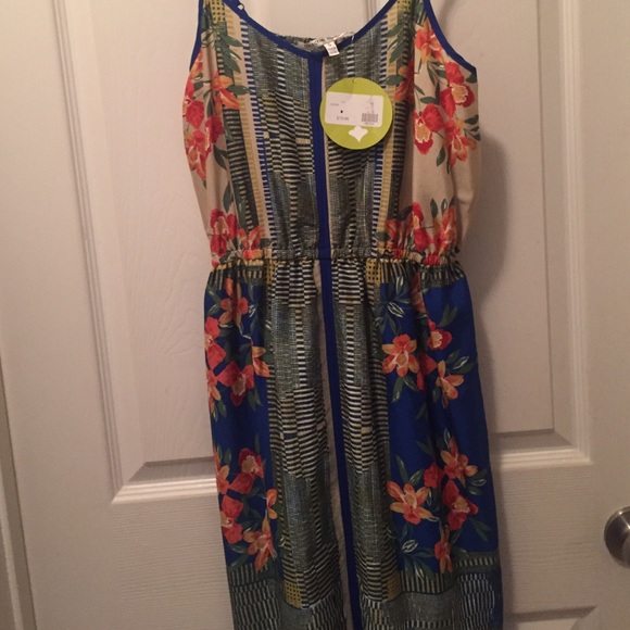 Floral Maxi Dress by Collective Concepts NWT - Picture 3 of 4