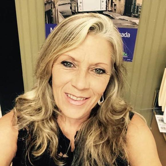 Meet your Posher, April