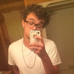Meet your Posher, Zach
