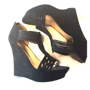 Madden Girl Black Wedge