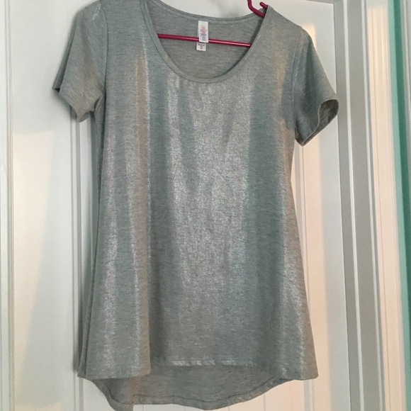 Iridescent Xs Lularoe Classic tee