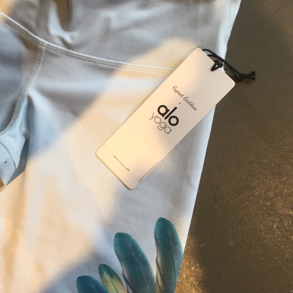 Alo Airbrush Pant NWT - Picture 3 of 3