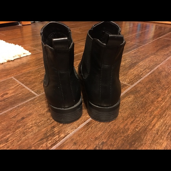 Black ankle boots - Picture 3 of 3
