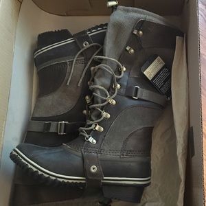 Sorel Conquest Carly I Waterproof Boots Sz 8