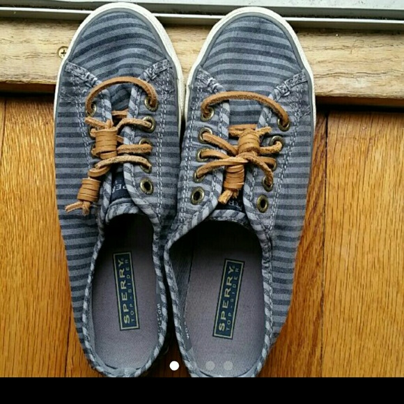 Sperry top slider.