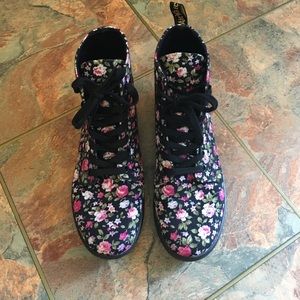 Floral boots