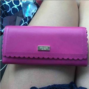 Kate spade pink scallop wallet