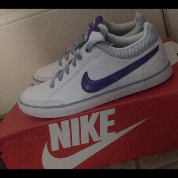 Brand new women's nikes