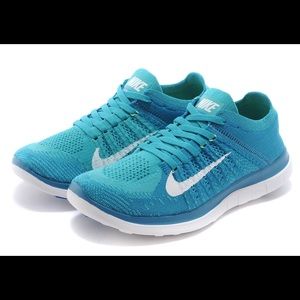 Nike free fly knit 4.0 in GUC