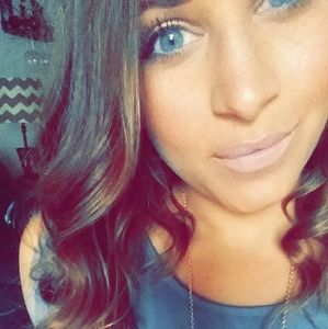 Meet your Posher, Nikki